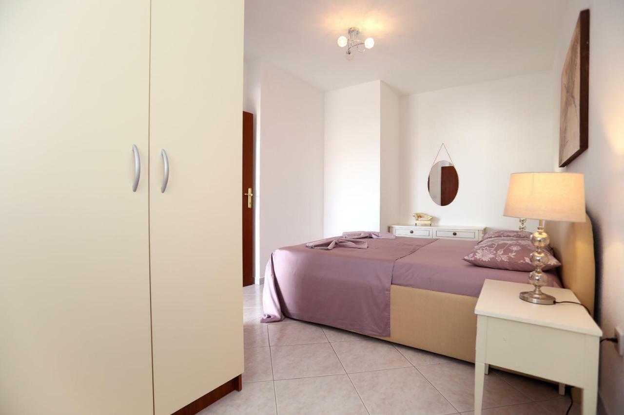Apartment Katarina Trogir Exterior photo